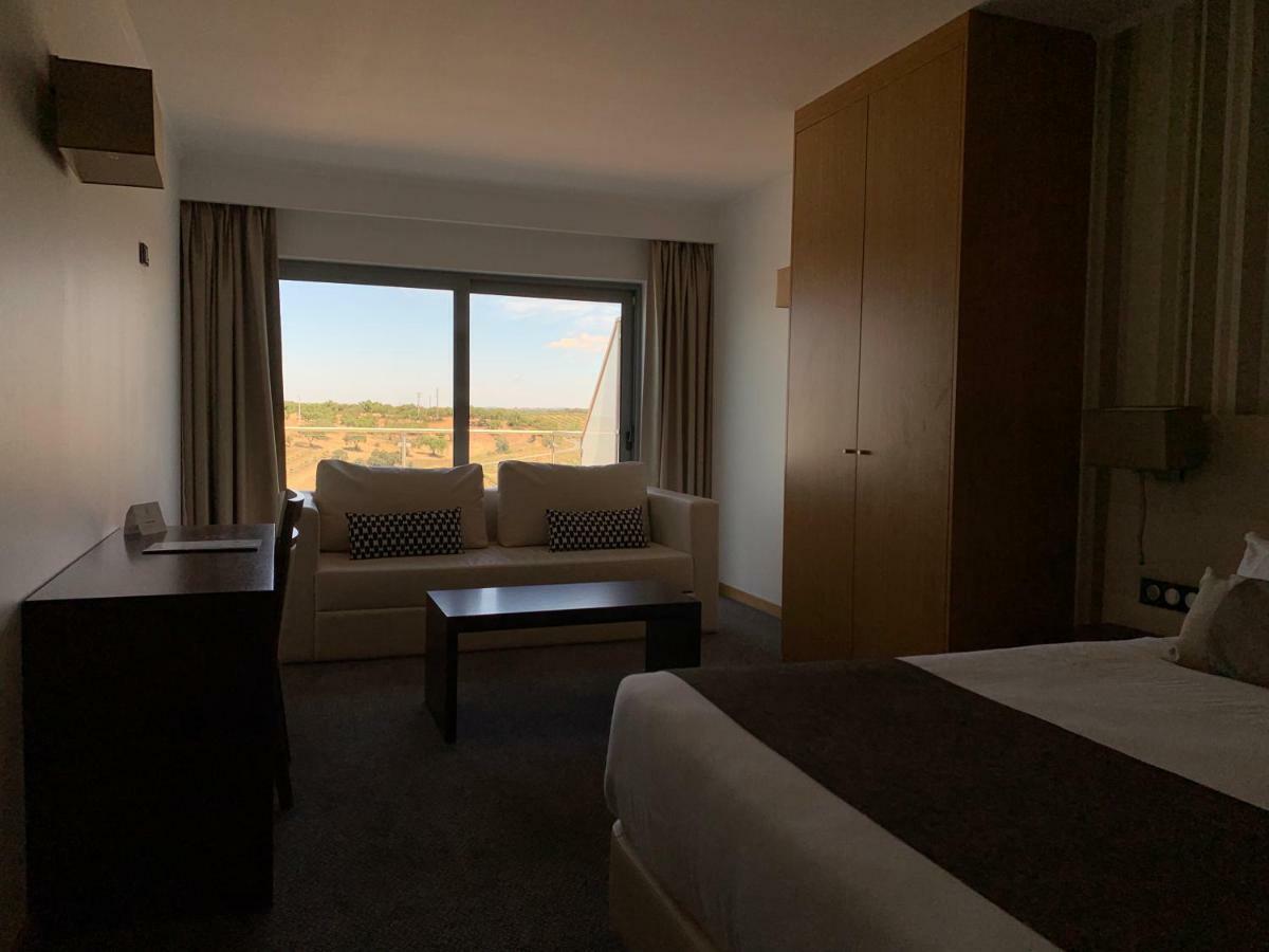 Hotel O Gato & Spa 奥迪韦拉什 外观 照片